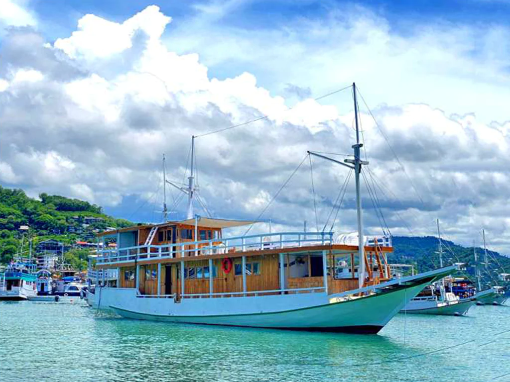 Open trip arham jaya labuan bajo